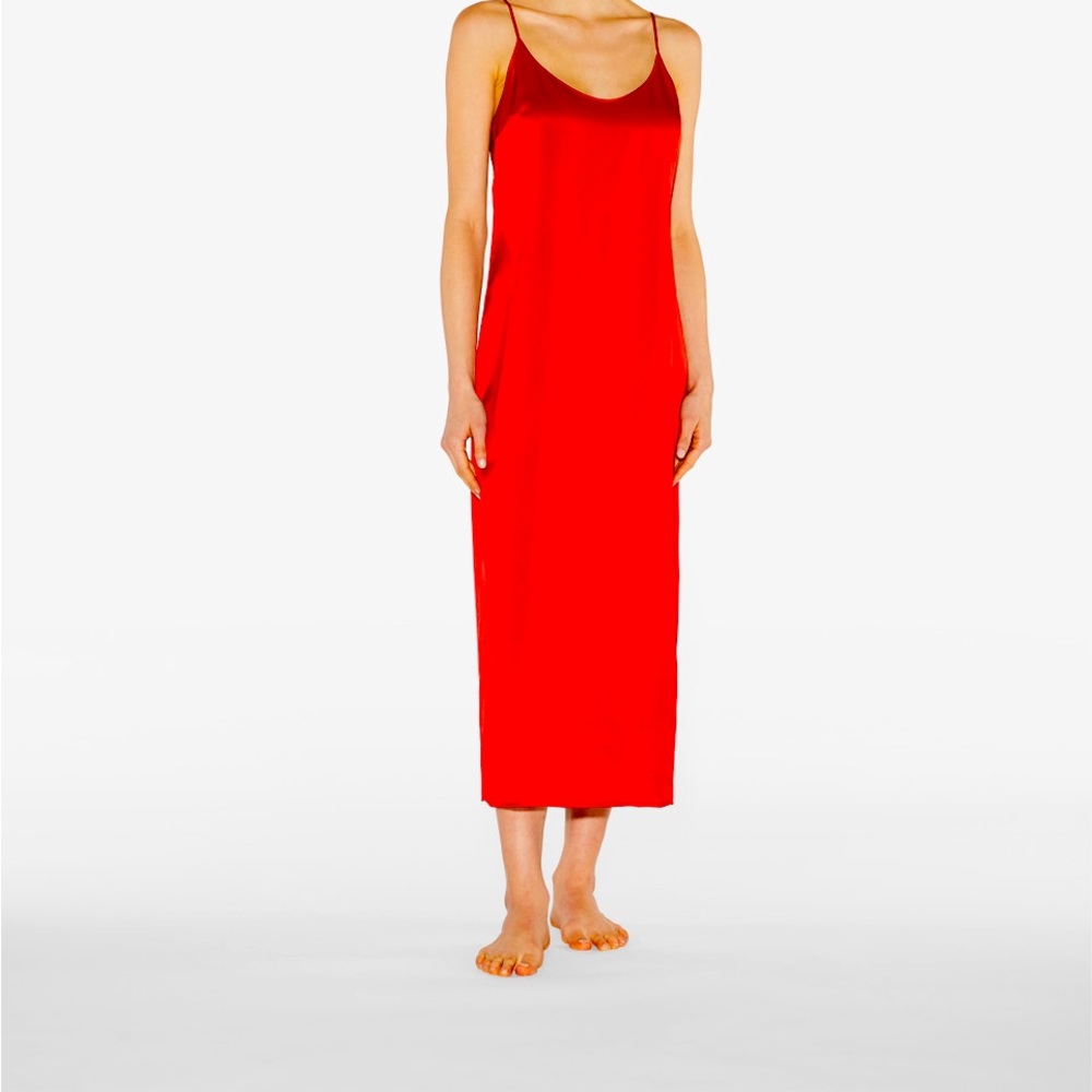 Silk long nightdress in garnet